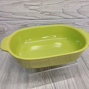 CorningWare CW Lime Green Medium Baker Stoneware Oval Casserole Dish 1.5 Quart